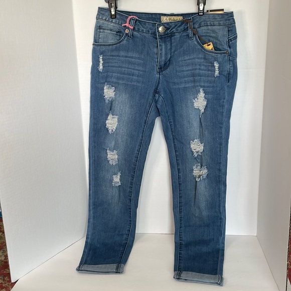 Hybrid & company Pants - Hybrid & Company ripped bum lifter cuffed skinny  jeans  Junior’s sz 9 NWT